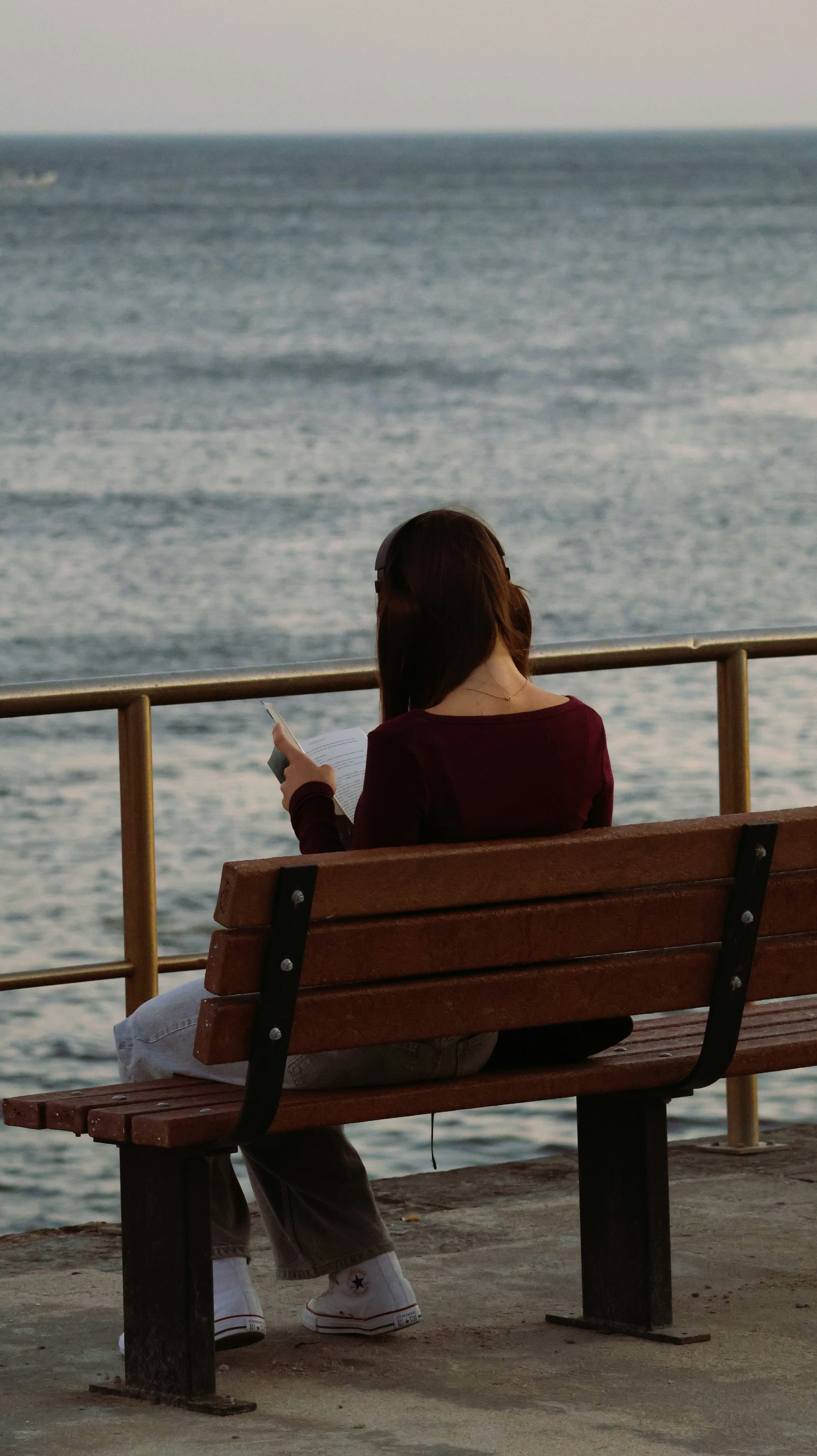 Reader relaxing with Anchor away from phone distractions